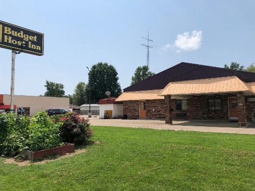 Budget Host Inn image 4
