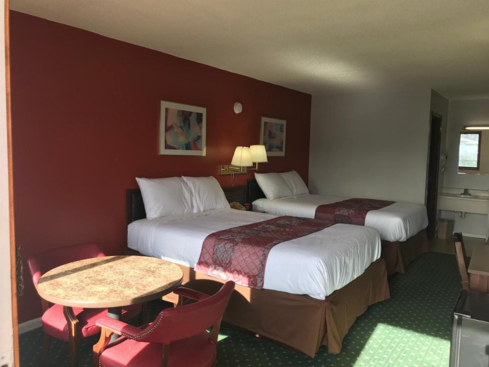 Budget Host Inn